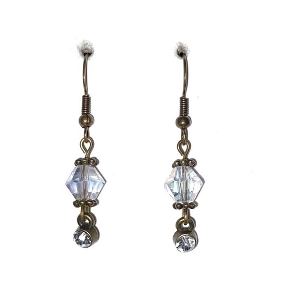 BUY 2 GET 1 ⭐️ Gold and crystal earrings - Picture 1 of 1